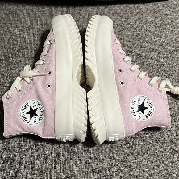 CONVERSE Women Pink Chuck Taylor All Star Lugged 2.0 High Top Sneakers 7 US 0350 - Picture 6 of 8
